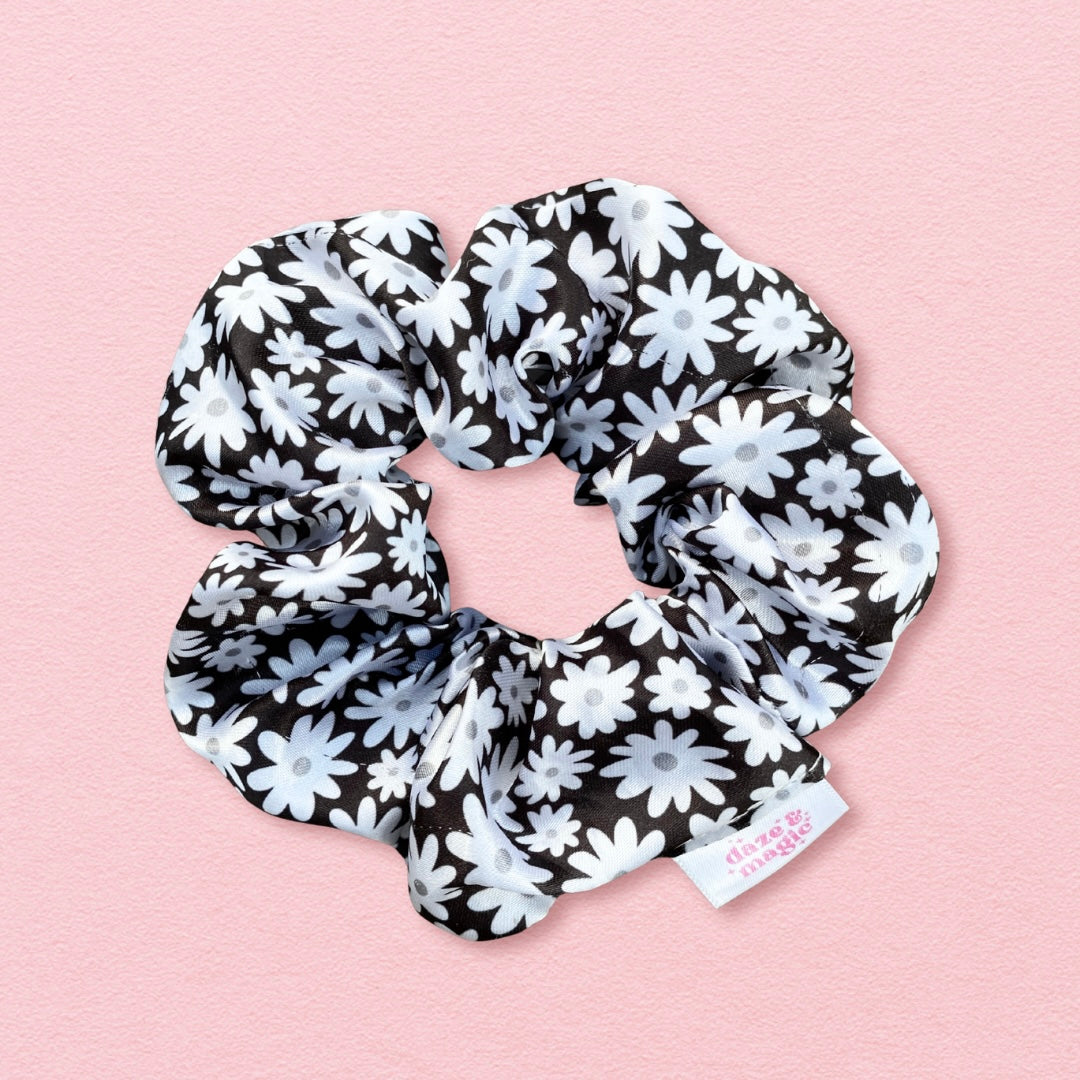 Daisy Daze Scrunchie