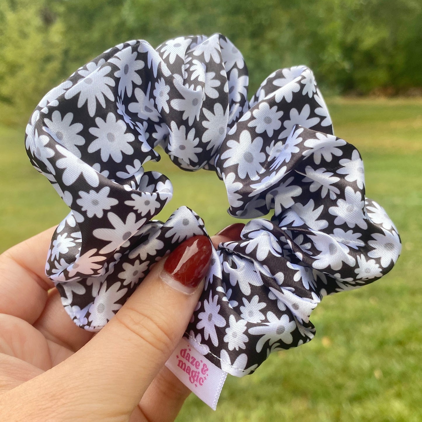 Daisy Daze Scrunchie